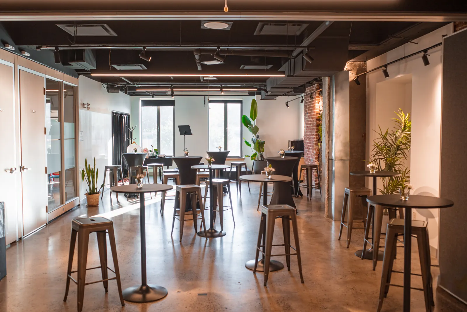 Salle Bonjour 50 — Montréal CoWork